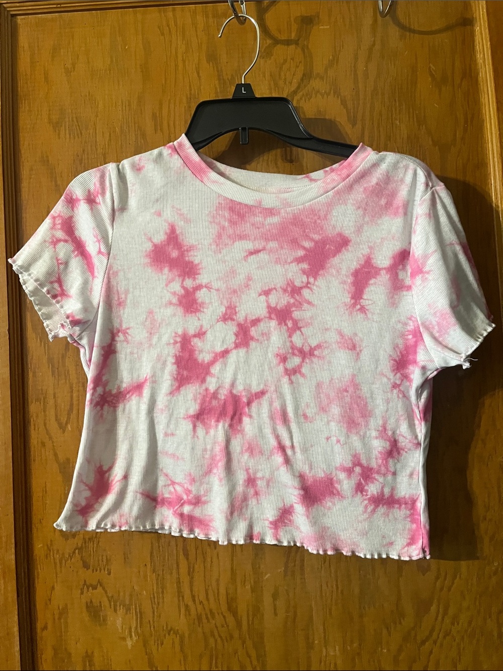 NWOT pink and white tie dye ribbed lettuce edge tee